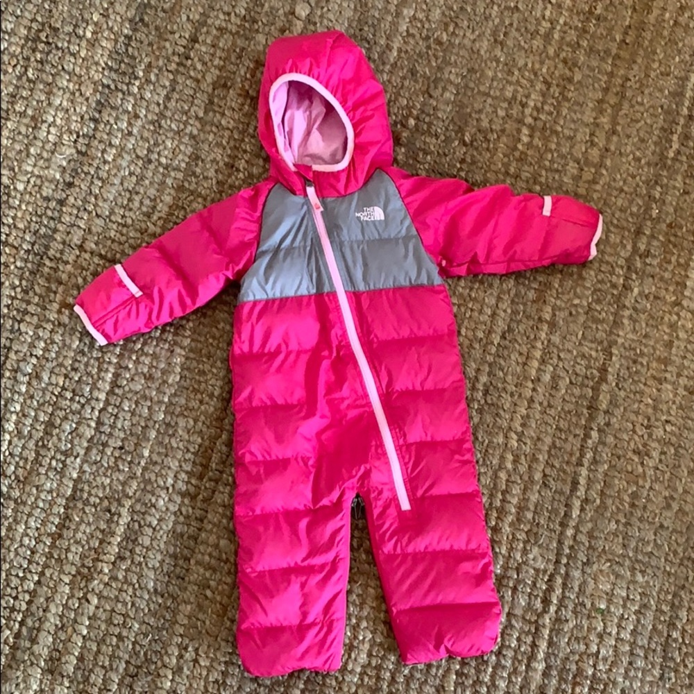 North Face Bunting sz 6-12 months
